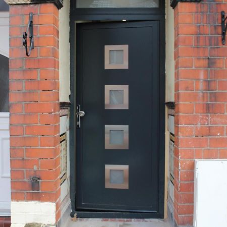 Townhouse Plus @ 282 Walthall Street Кру Экстерьер фото