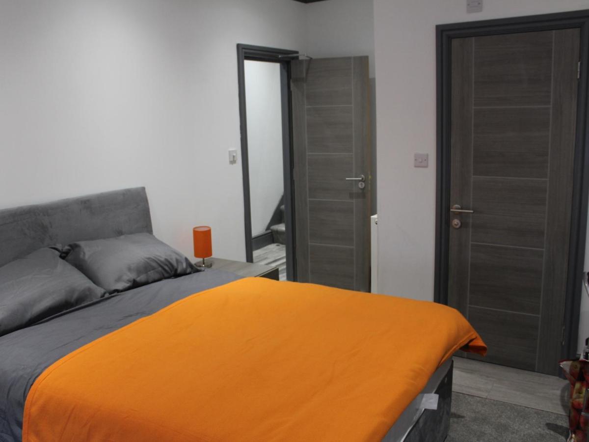 Townhouse Plus @ 282 Walthall Street Кру Экстерьер фото