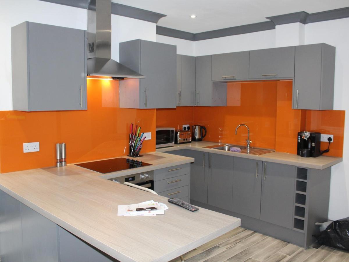 Townhouse Plus @ 282 Walthall Street Кру Экстерьер фото